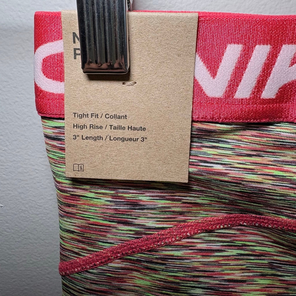 Women's Nike Pro Athletic Shorts XS Red Multi-color - Picture 3 of 4